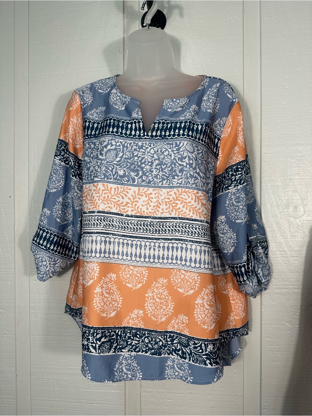 Chicos Women’s Multicolored 3/4 Sleeve Top Size 2/Large EUC